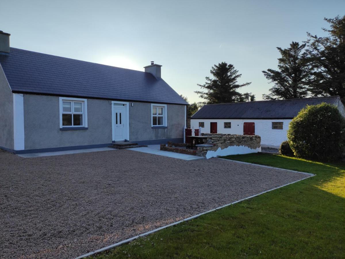 White Barn Cottage Clonmany Esterno foto